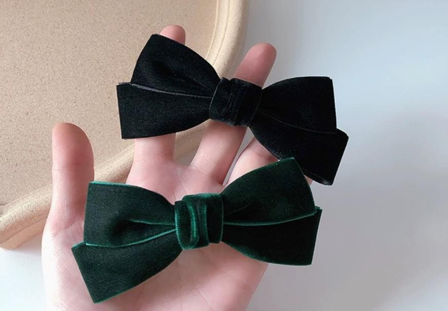 Velvet bow hair clip for girls